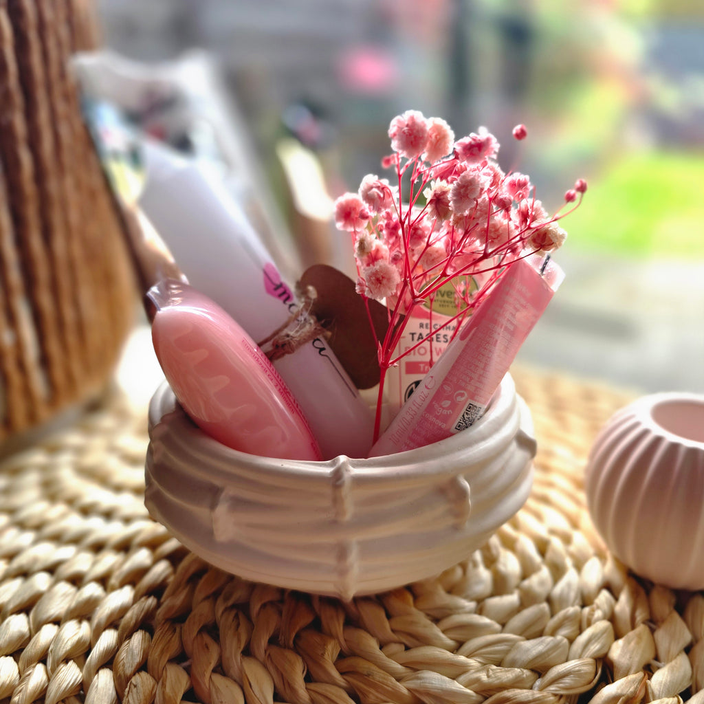 Muttertag Geschenkset – Schale in Rosa mit Kosmetik