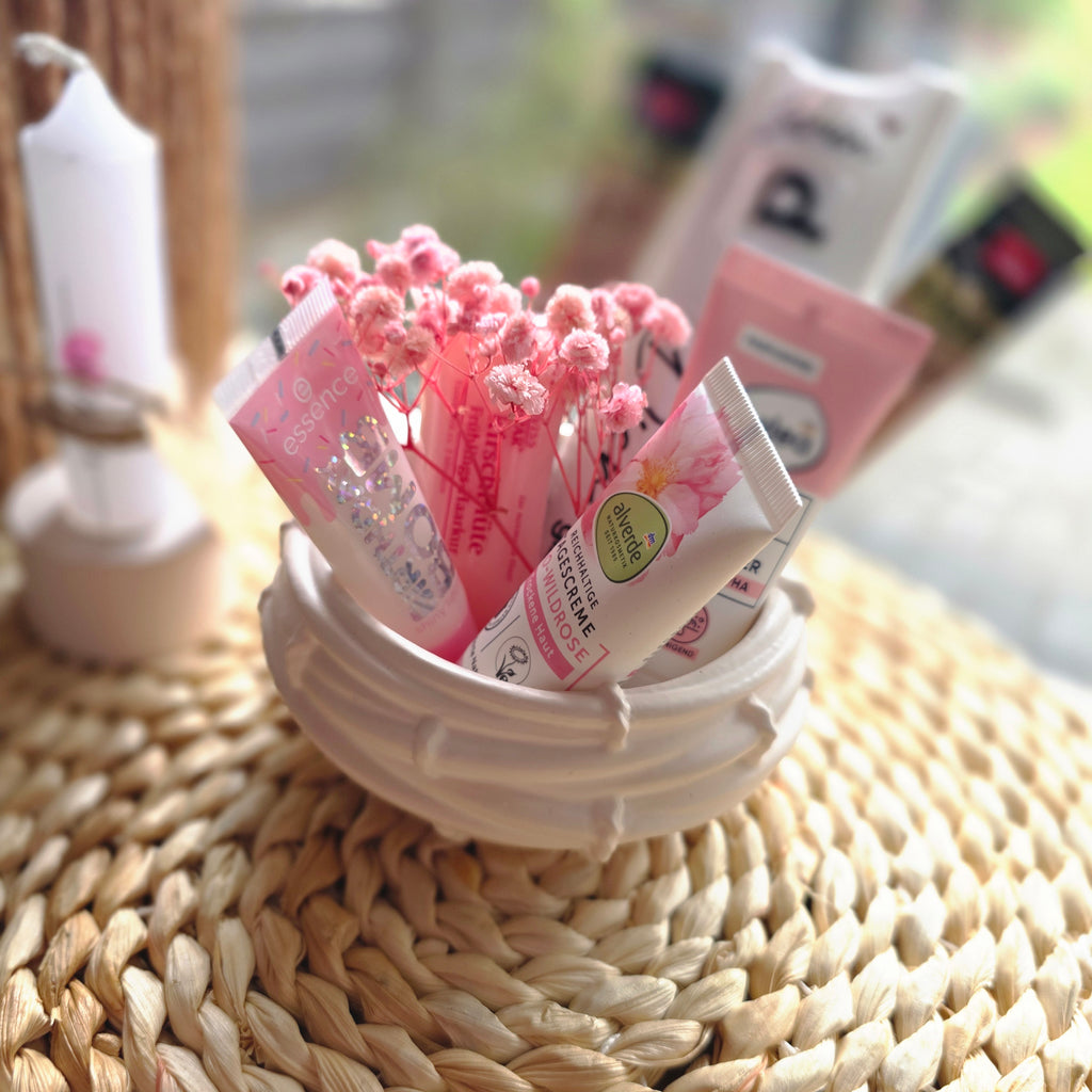 Muttertag Geschenkset – Schale in Rosa mit Kosmetik