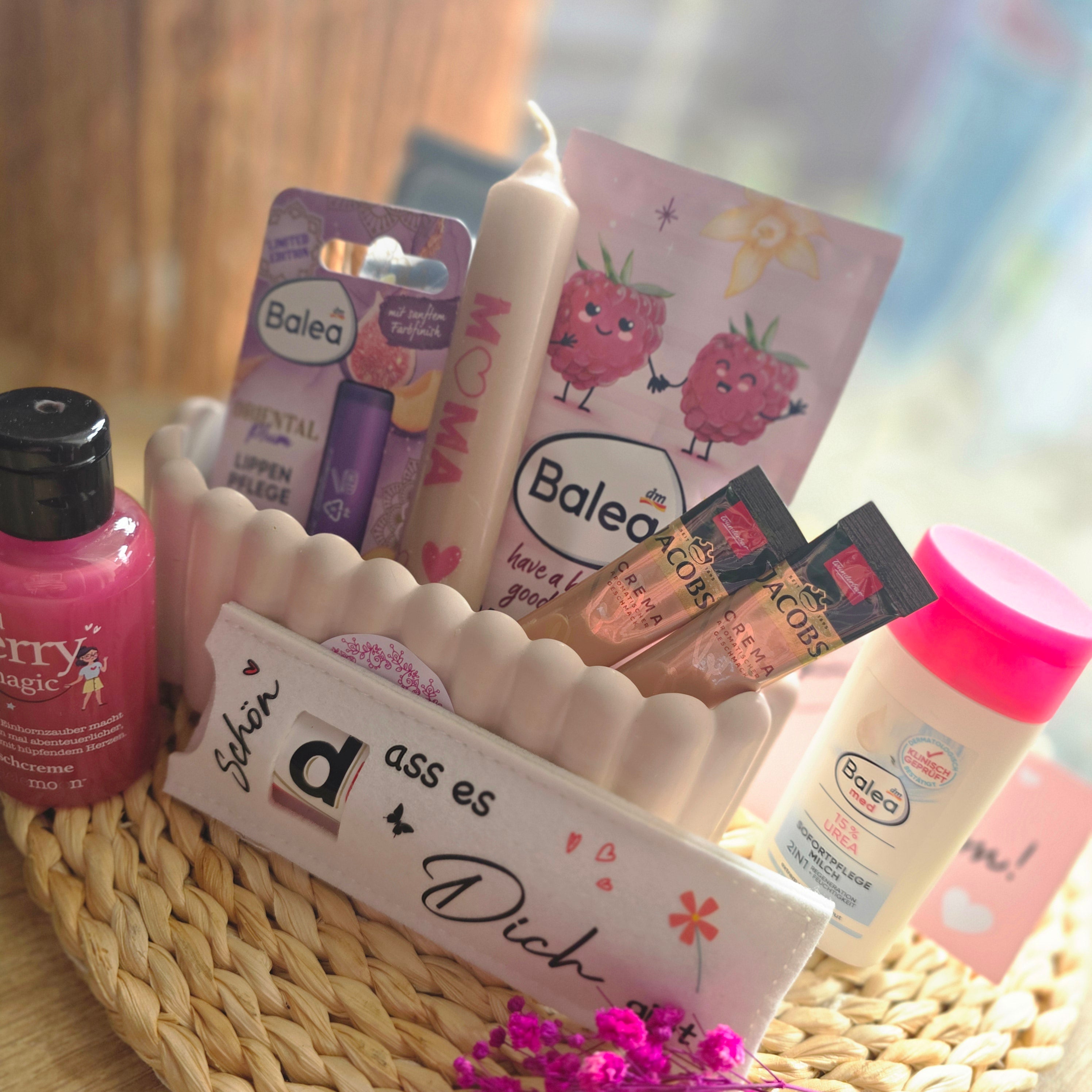 Muttertag Geschenkset – Rechteckige Schale Danke mit Kosmetik & Kaffee