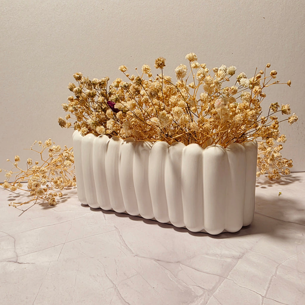 Handgefertigte Wellen-Gipsbox als Aufbewahrung & Blumentopf – Sweetly Crafted by Maja