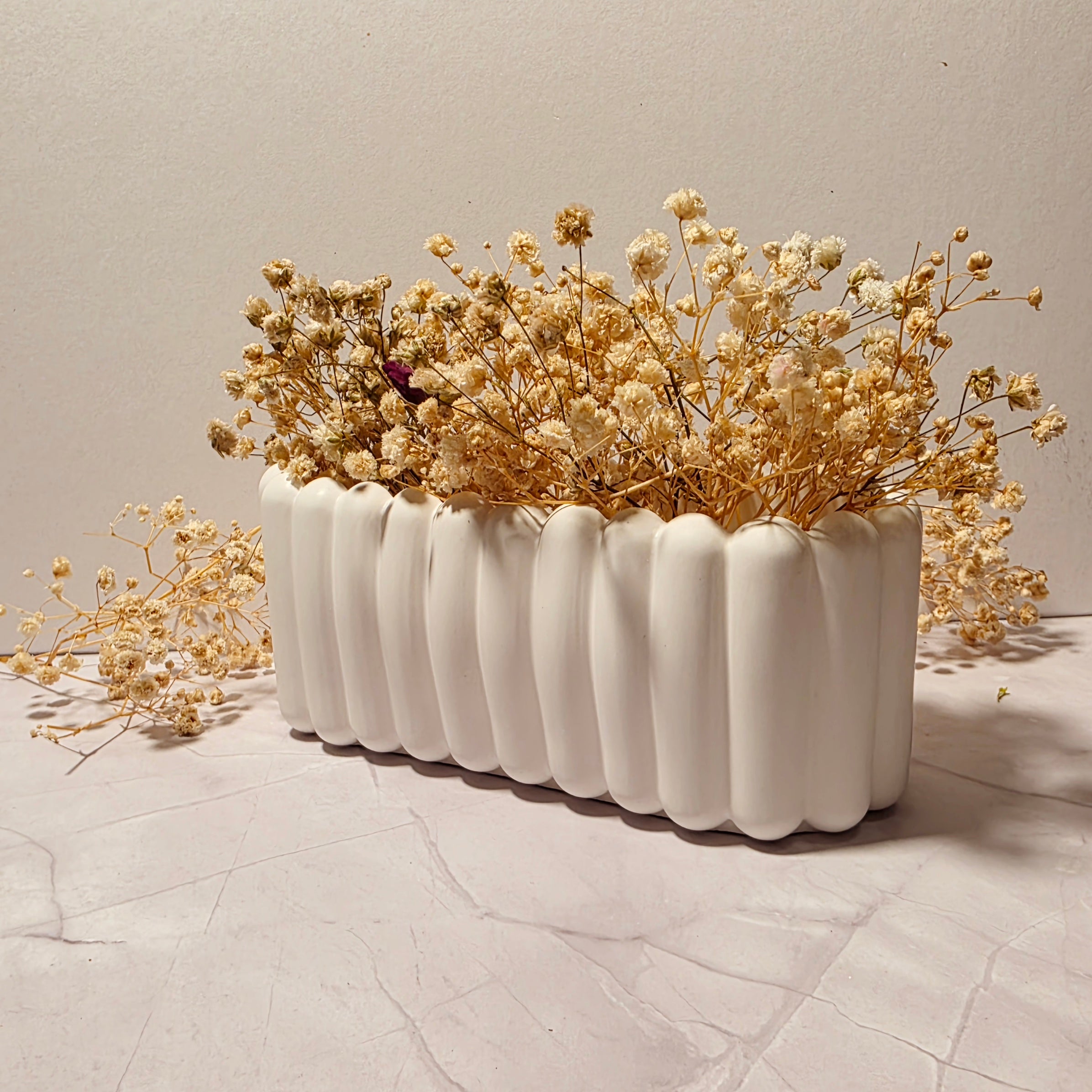 Handgefertigte Wellen-Gipsbox als Aufbewahrung & Blumentopf – Sweetly Crafted by Maja