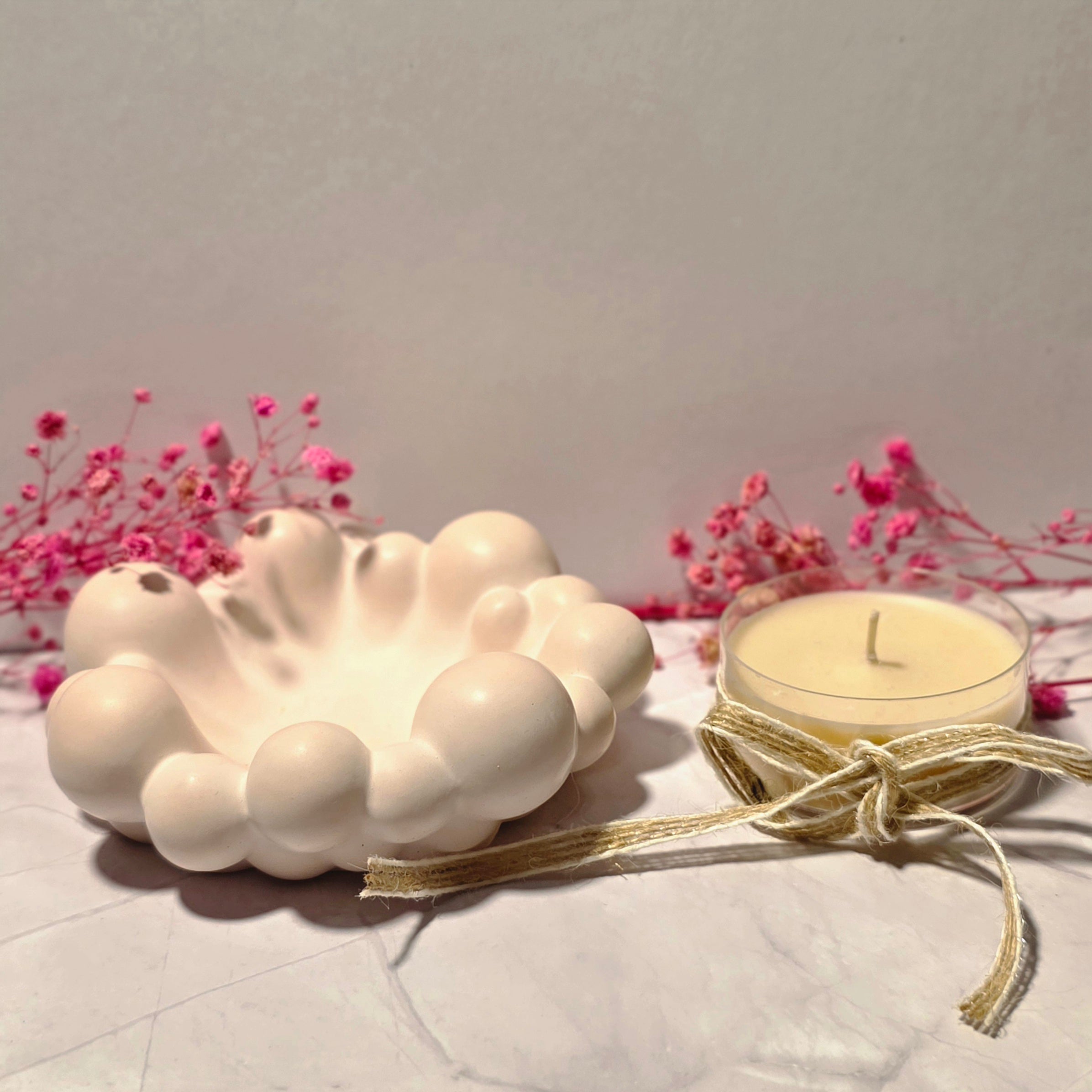 Handgefertigter Bubble-Kerzenhalter Blume aus Gips – Sweetly Crafted by Maja