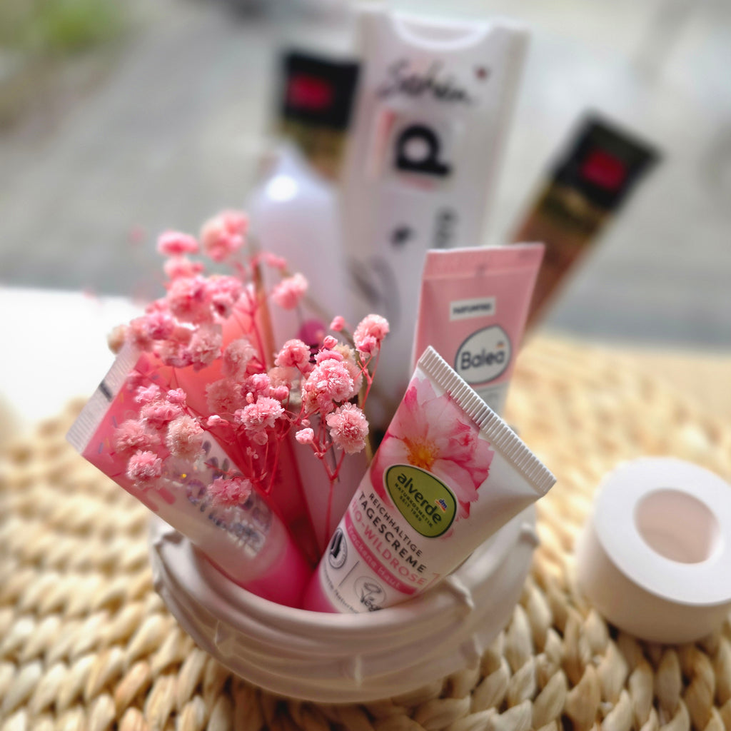 Muttertag Geschenkset – Schale in Rosa mit Kosmetik