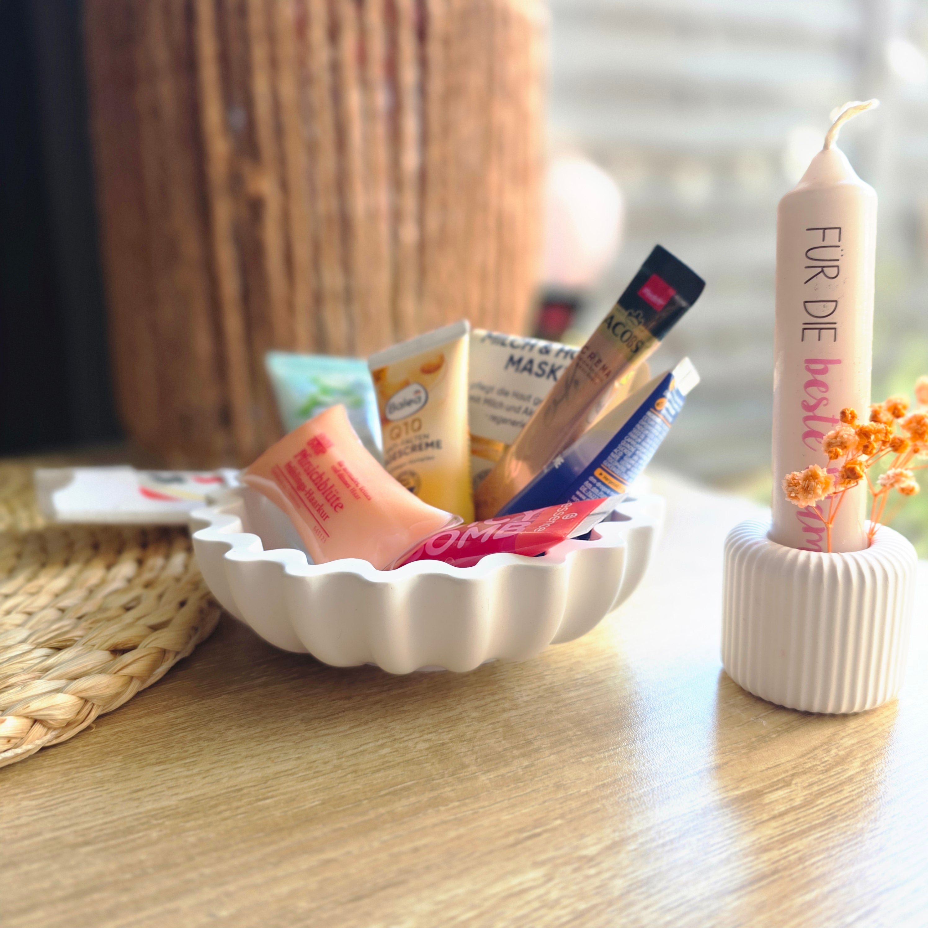 Muttertag Geschenkset – Schale mit Kerze & Kosmetik-Sampler