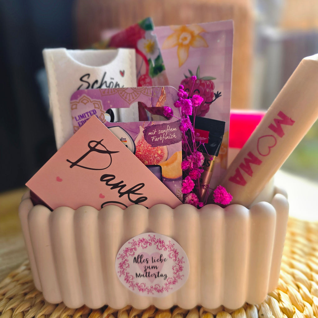 Muttertag Geschenkset – Rechteckige Schale Danke mit Kosmetik & Kaffee